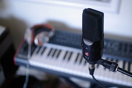 sE Electronics выпускает студийный конденсаторный микрофон X1A